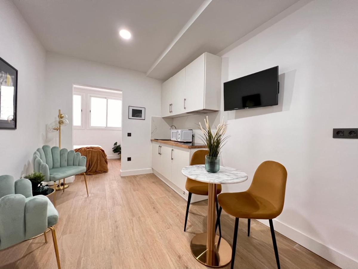 Crysoyle Apartment Barcelona Next To Camp Nou Οσπιταλέτ ντε Λιοβρεγάτ Εξωτερικό φωτογραφία