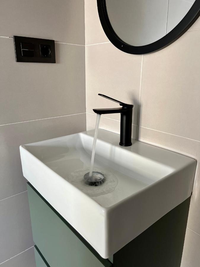 Crysoyle Apartment Barcelona Next To Camp Nou Οσπιταλέτ ντε Λιοβρεγάτ Εξωτερικό φωτογραφία
